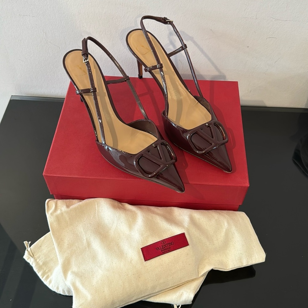 Valentino - VLOGO SIGNATURE PATENT LEATHER SLINGBACKS